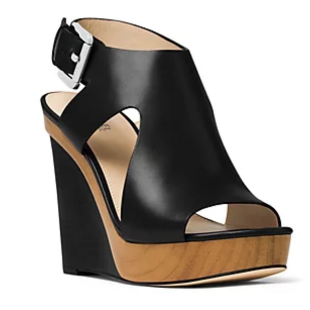 Michael Kora Josephine Wedge Black Leather - like new - size 10